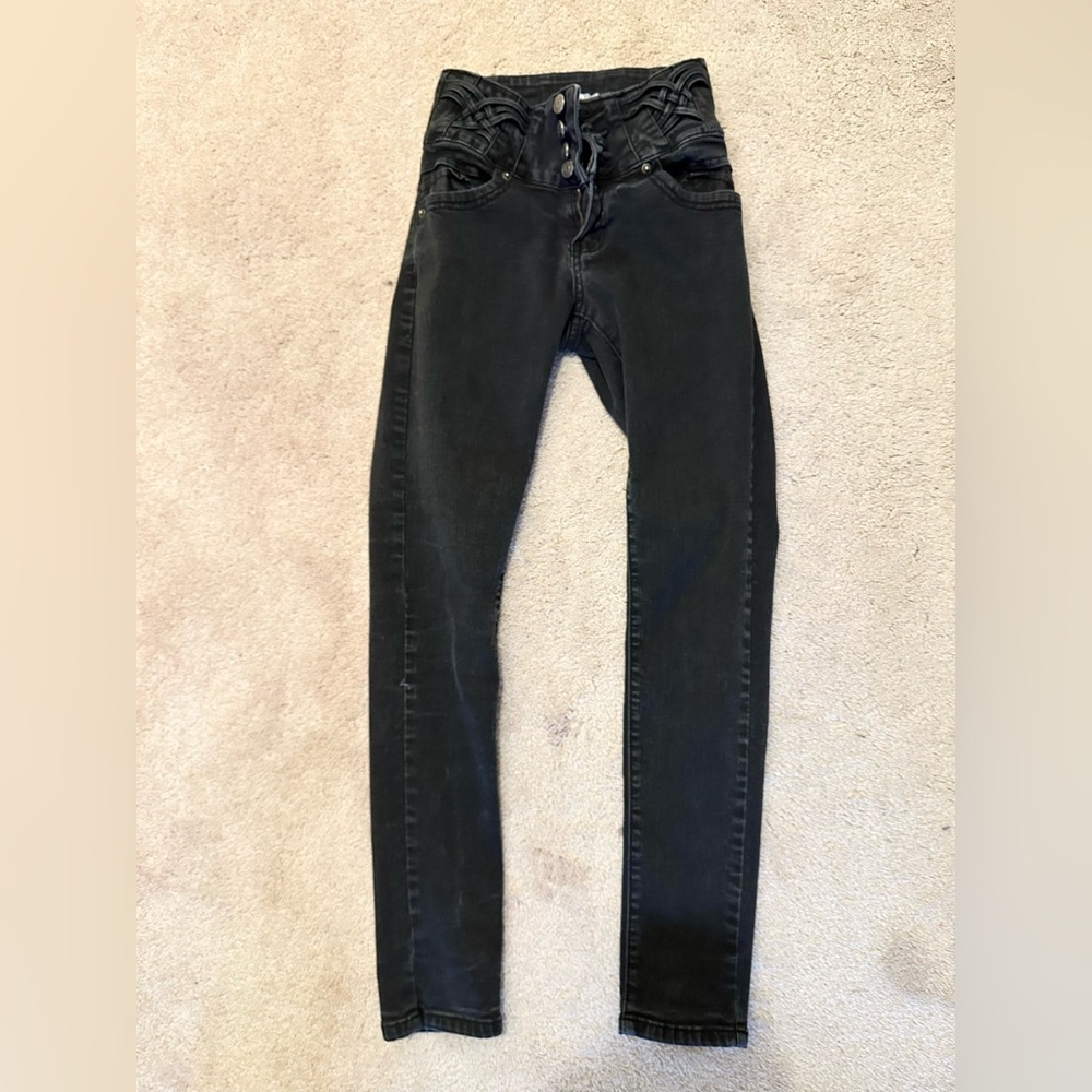 Butt lift jeans